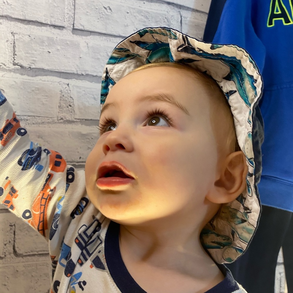 Shark Sunhat bundle - Picture 7 of 8